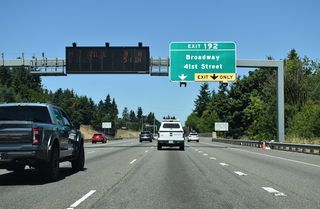 Construction at Exit 192 shifted the original left exit ramp to Broadway into an HOV ramp and added a flyover ramp from the general purpose lanes of Interstate 5 north to the parallel roadway. A large retaining wall was also added along the HOV-2 lanes for I-5 south.