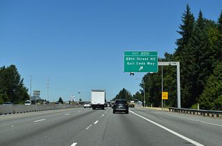 88th Street NE leads east to State Avenue (former U.S. 99) and 67th Avenue NE in Marysville. Quil Ceda Way continues the road west to 27th Avenue NE.