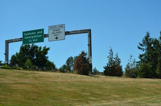 I-5 expands with a Nexus Lane for the Customs and Immigration Station ahead of Exit 276. This border crossing is much less well-traveled than the one that carries Interstate 5 south into Mexico.