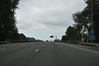 Interstate 5 crosses the Kalama River on a pair of non-descript bridges built in 1970 and 1971.