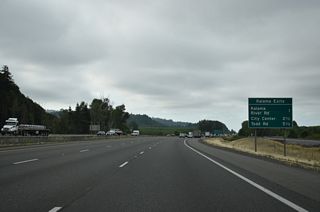 The diamond interchange (Exit 32) with Kalama River Road is the first of three exits from Interstate 5 south for the city of Kalama.