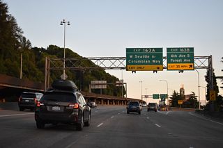 Exit 163 B drops onto Forest Street ahead of the intersection with 6th Avenue S. 6th Avenue S provides access to northern areas of the Duwamish Industrial area.