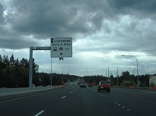 Southbound at Lynnwood City Center Station HOV ramp. A half diamond interchange (Exit 181 A) coincides with the HOV exit between Interstate 5 north and 44th Avenue W.