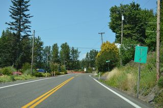 Business Loop I-5 trailblazer preceding Mallory Street along Huntington Avenue north.