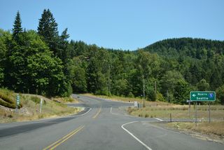 Huntington Avenue ties into the intersection of Bond Road and Kalmbach Road east beyond the exchange with Interstate 5 in south Castle Rock.