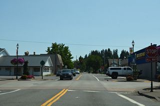 Cowlitz Street extends west from Powell Road into the Castle Rock business district at Huntington Avenue.