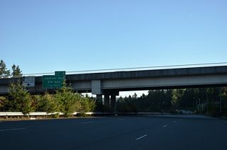 24th Street NW spans SR 16, 1.25 miles ahead of Exit 4 for Jackson Avenue to 6th Avenue in Tacoma.