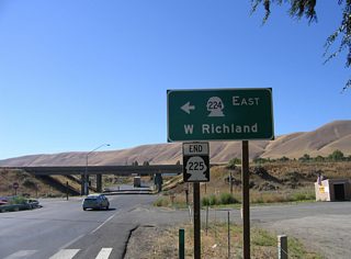 SR 225 ends at the SR 224 turn from Kennedy Road onto 1st Street adjacent to I-82/U.S. 12 (Exit 96). SR 224 joins Benton City with West Richland and Richland on a 10 mile course.