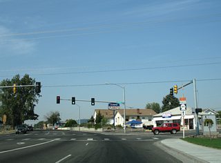 SR 397 touches down at the South 10th Avenue intersection with West Ainsworth in Pasco. The state route turns eastward and follows Ainsworth to South Oregon Avenue.
