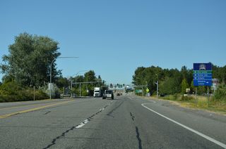 SR 543 continues north to H Street, which leads west across Interstate 5 to the Blaine city center.