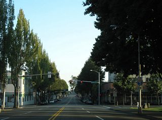 Legion Way provides an alternate route to Plum Street for motorists bound for Interstate 5 from Old U.S. 99 (Capitol Way).
