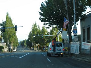 Union Avenue follows in one block along Capitol Way north. An Interstate 5 trailblazer directs motorists onto Union Avenue east to Plum Street for the respective freeway on-ramps.