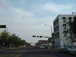 A Street travels one block west from North 1st Street to end at Front Street in downtown Yakima.