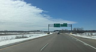 A trumpet interchange (Exit 273) separates traffic bound for U.S. 45 north to Clintonville and Antigo and U.S. 10 west to Waupaca and Marshfield.
