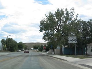 Follow U.S. 14-16 west to Gillette; the old road is also still in service as Wyoming 51. Wyoming 51 offers local connections to mines, industrial areas, ranches, and Wyodak. To the southeast, U.S. 16 aims toward Upton and Newcastle, then crosses into South Dakota en route to Jewel Cave National Monument and the city of Custer, which anchors the western Black Hills.