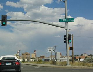 Eastbound U.S. 20-26 Business meets Wyoming 220 at Poplar Street. To Casper College and Mike Sedar Park, follow Poplar Street past CY Avenue (where Wyoming 220 branches west and Wyoming 252 continues south). Wyoming 252 eventually merges with Wyoming 251/Casper Mountain Road just north of Hogadon Ski Area. Wyoming 220 was designated as U.S. 87E between 1926 and 1938 (even though U.S. 87W was eliminated in 1936, U.S. 87E remained in place between Muddy Gap and Casper for another couple of years).