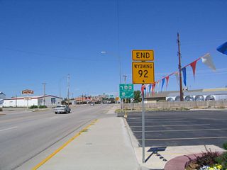 Wyoming 92 ends at the intersection between U.S. 26-85/East Valley Road and Business U.S. 85/Main Street in Torrington. The end of this multi-state route is well signed as Business U.S. 85 and Wyoming 92 follow Main Street into Torrington from the south.
