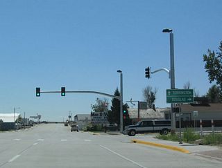 Continue south on Cedar Street to follow U.S. 85/CanAm Highway south to Lingle, Torrington, and Cheyenne. Turn right onto West Eighth Street/U.S. 18-20 to reach Douglas, Casper, and all points in Western Wyoming (via U.S. 20-26 or Wyoming 220). To Laramie, follow U.S. 18-20 west to Interstate 25 south, and exit Wyoming 34 southwest.
