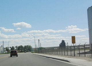 Wyoming 156 is an alternative to U.S. 26-85; it follows the south bank of the North Platte River between Torrington and Lingle.